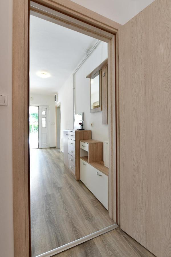 Apartman Dorijan ラコヴィツァ エクステリア 写真