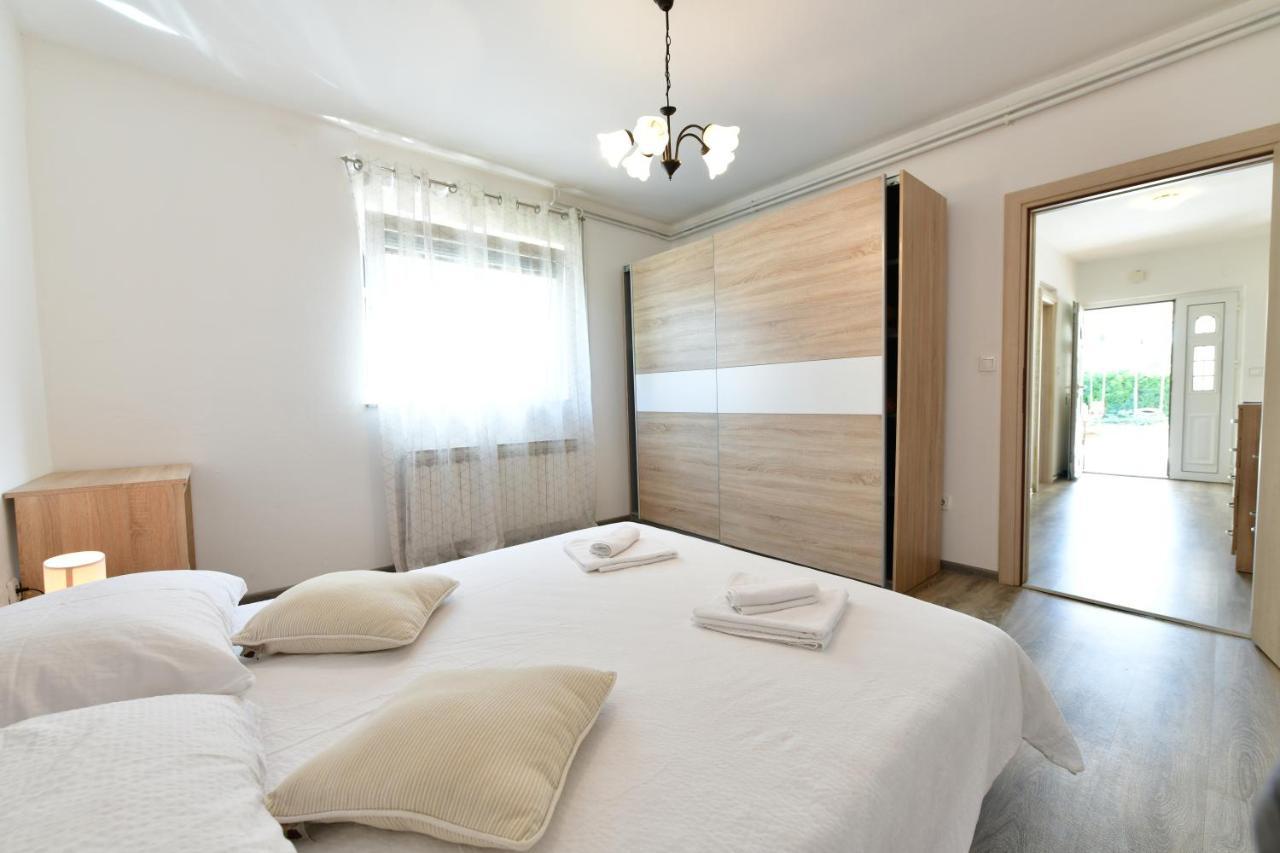 Apartman Dorijan ラコヴィツァ エクステリア 写真